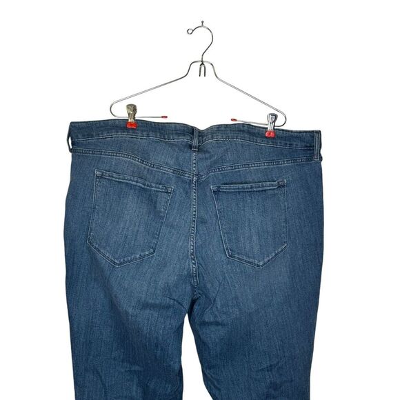 Old Navy Women's Jeans Mid-Rise Wow Bootcut Straight Fit Medium Wash Sz. 24 NWT - Picture 10 of 11